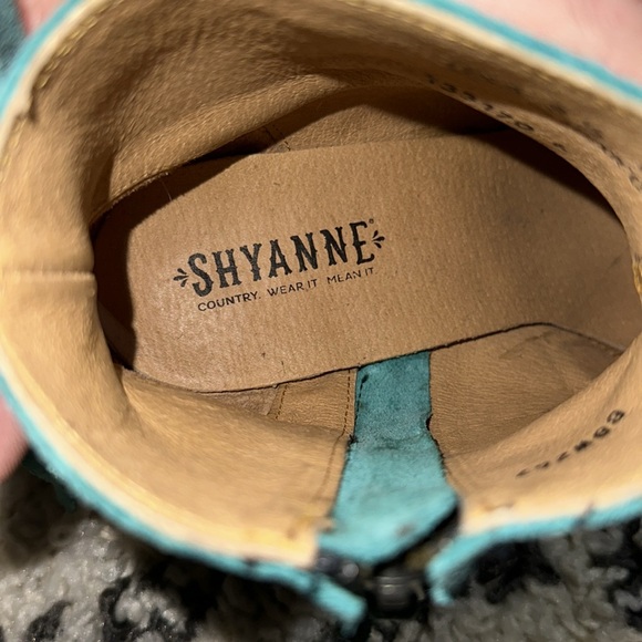 Shyanne Booties - Picture 6 of 12